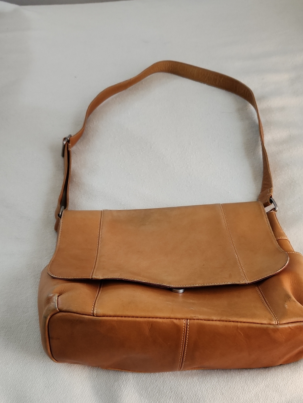 Casual Tan Leather Shoulder Bag